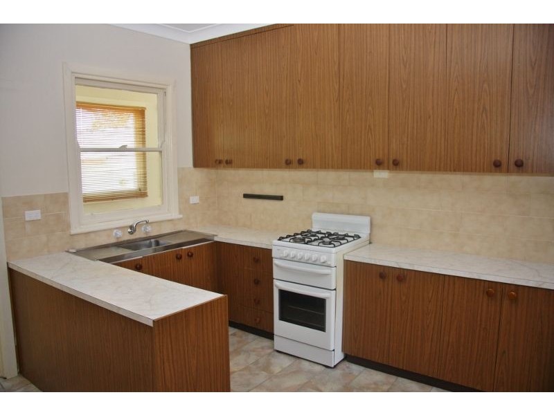 92 Hereford Street, Bathurst NSW 2795