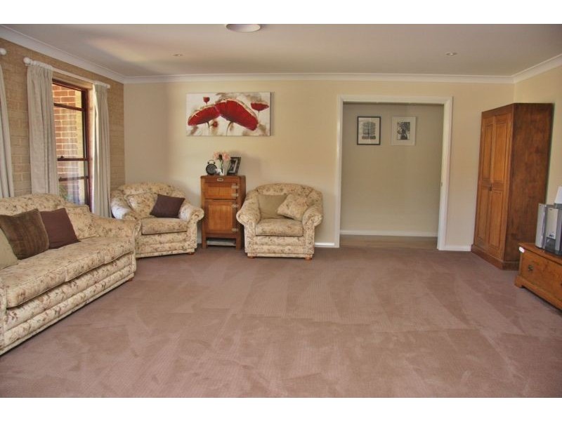 56 James Barnet Drive, Bathurst NSW 2795