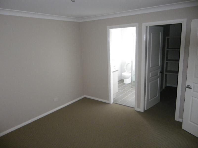 60 Diamond Drive, Orange NSW 2800