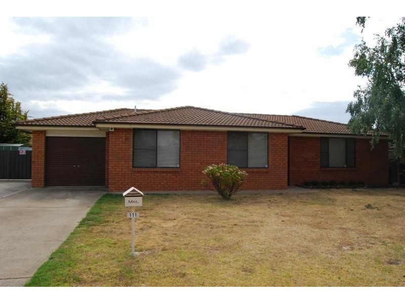 111 Burrendong Way, Orange NSW 2800