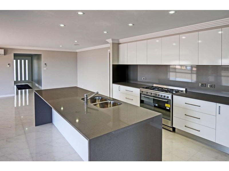 6 Mariposa Street, Orange NSW 2800