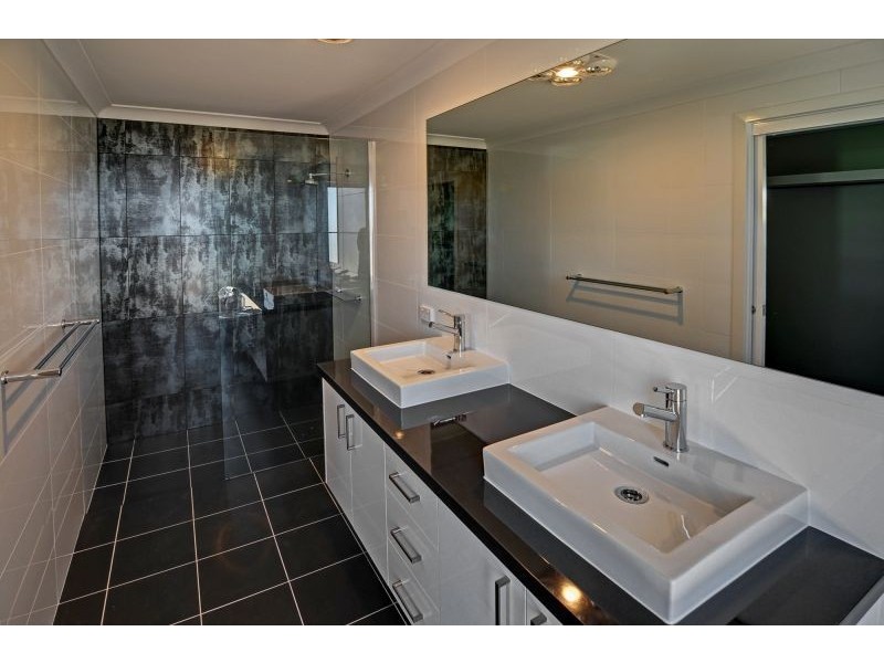 6 Mariposa Street, Orange NSW 2800