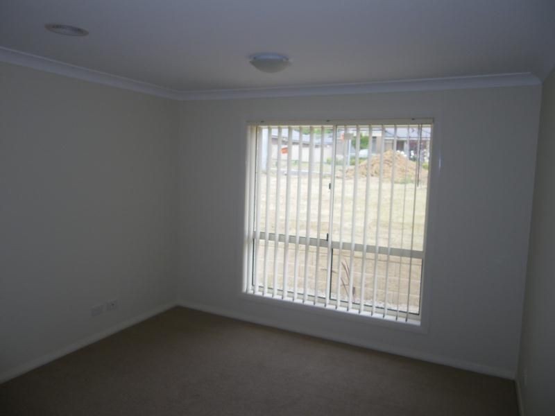 7 Poplars Drive, Orange NSW 2800