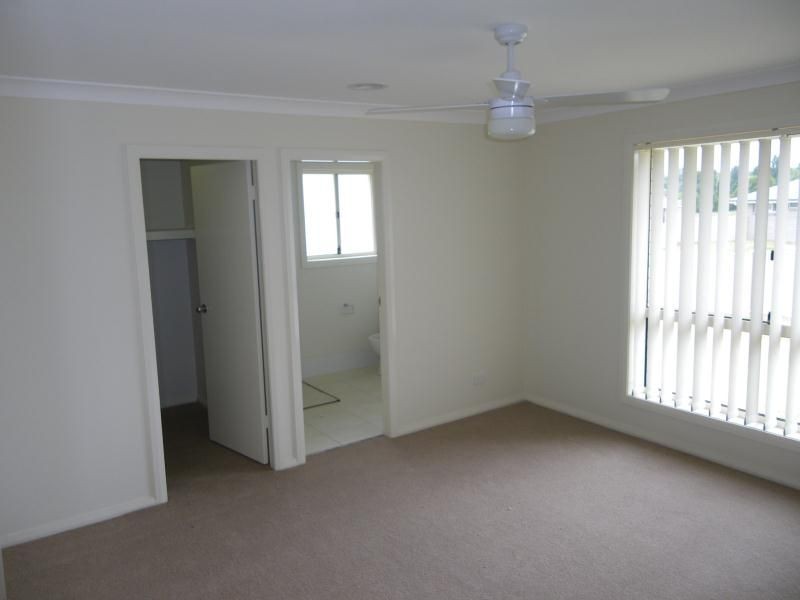 7 Poplars Drive, Orange NSW 2800
