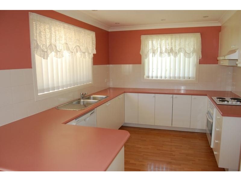 6 Mark Place, Orange NSW 2800