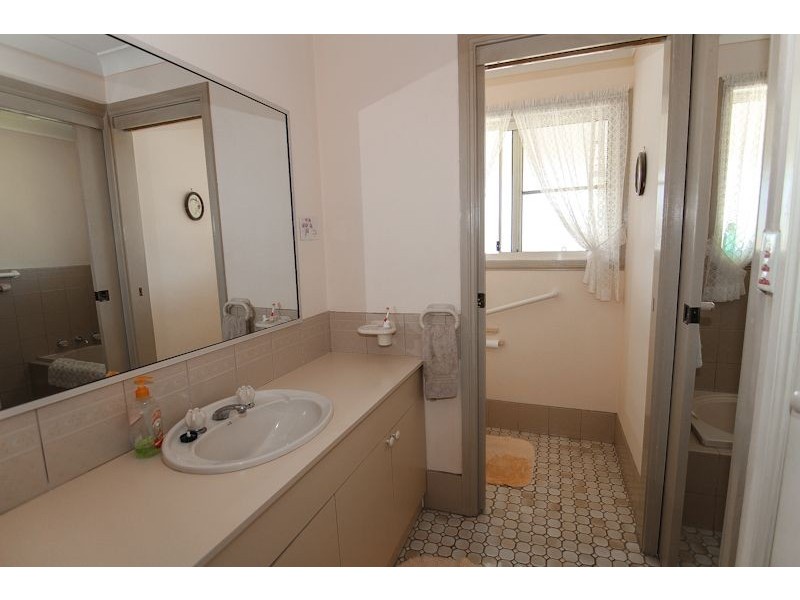 4 Selby Street, Lyndhurst NSW 2797