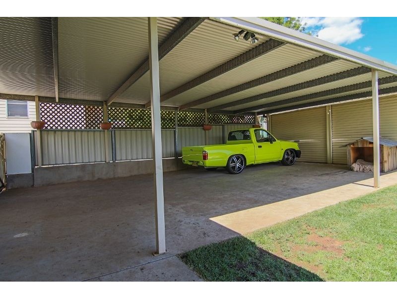 35 Tobruk Crescent, Orange NSW 2800