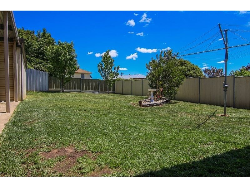 35 Tobruk Crescent, Orange NSW 2800
