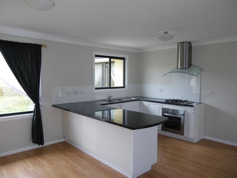 7 Gilroy Place, Orange NSW 2800
