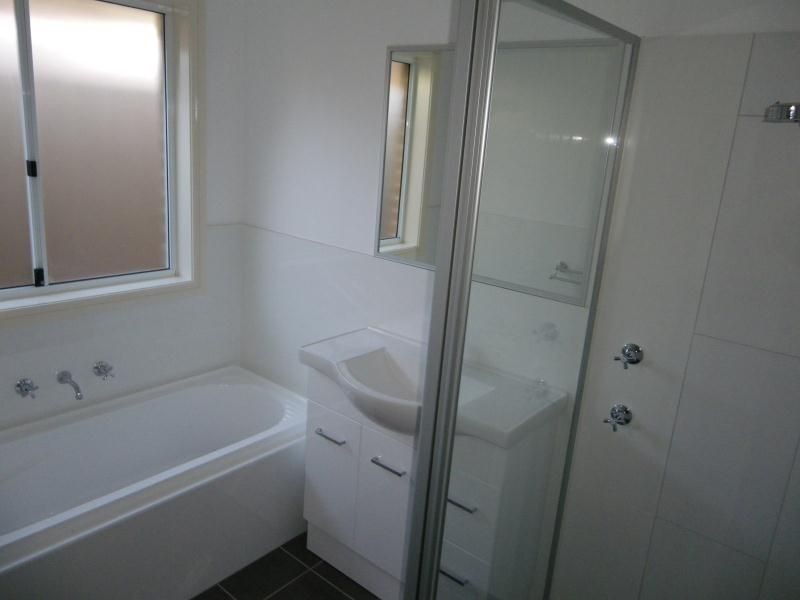 5 Robinson Court, Orange NSW 2800