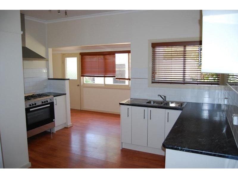 4 Tobruk Crescent, Orange NSW 2800