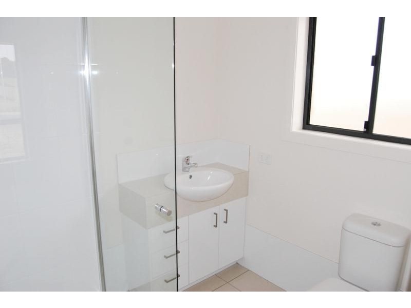 17 Molloy Drive, Orange NSW 2800