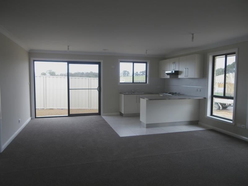 130 Diamond Drive, Orange NSW 2800