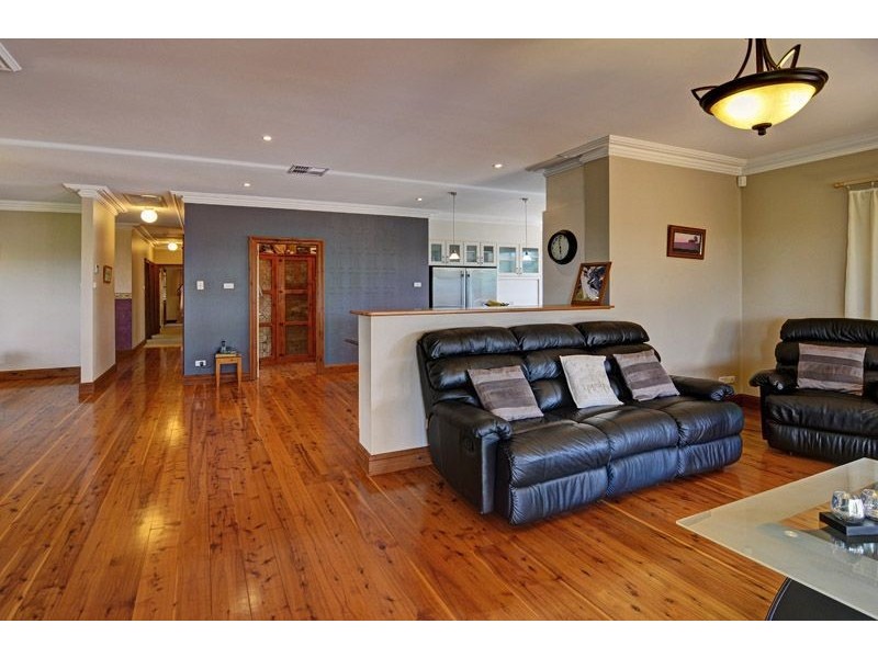 5 Acacia Place, Orange NSW 2800