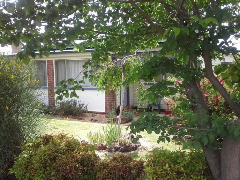 42 Osman Street, Blayney NSW 2799