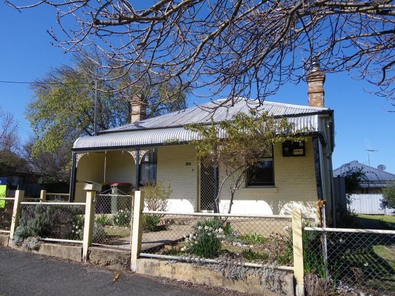 254 Byng Street, Orange NSW 2800