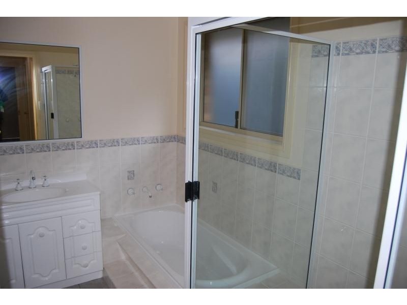 3 Woodbine Close, Orange NSW 2800