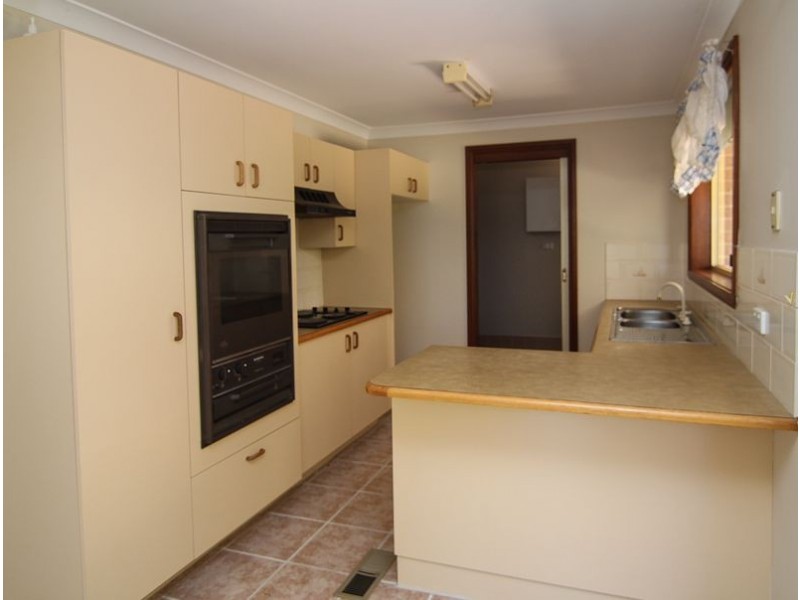 9 Anthony Crescent, Orange NSW 2800