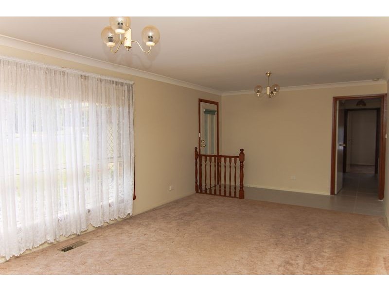 9 Anthony Crescent, Orange NSW 2800