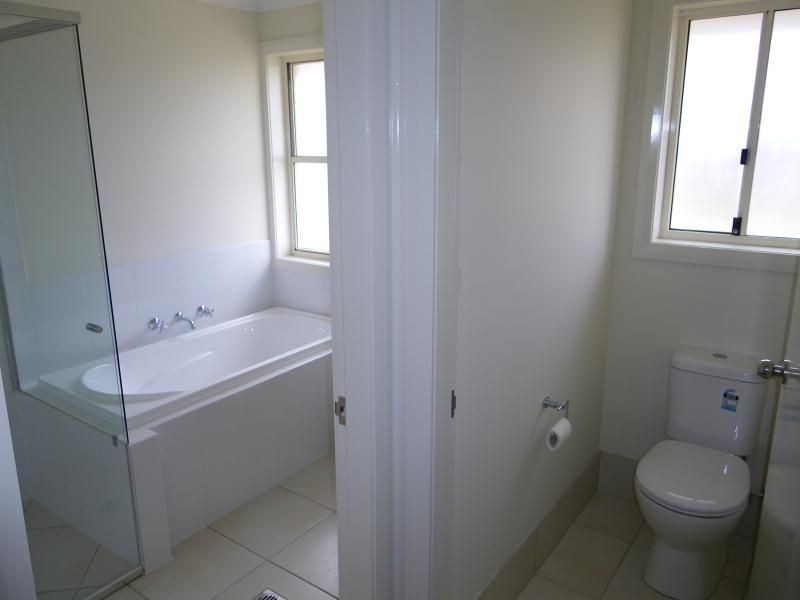 4 Centennial Crescent, Orange NSW 2800