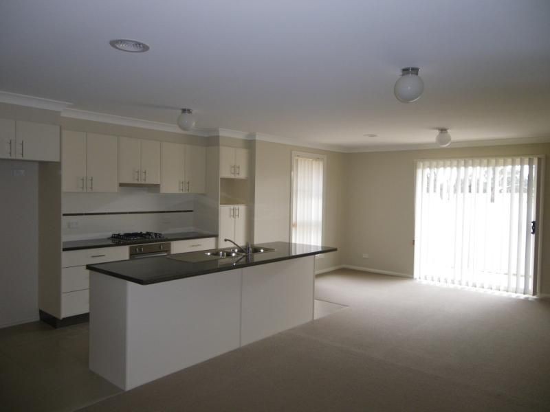 9 Etna Street, Orange NSW 2800