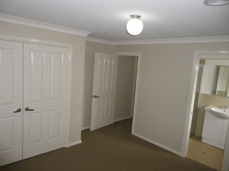 9 Etna Street, Orange NSW 2800