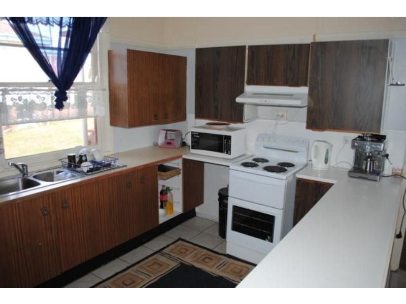 18 Gresham Lane, Bathurst NSW 2795