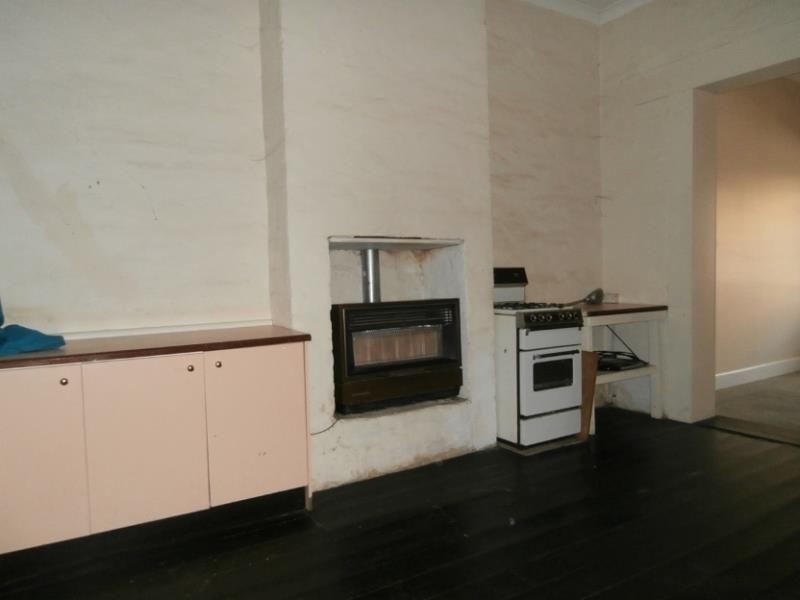 8 Keppel Street, Bathurst NSW 2795