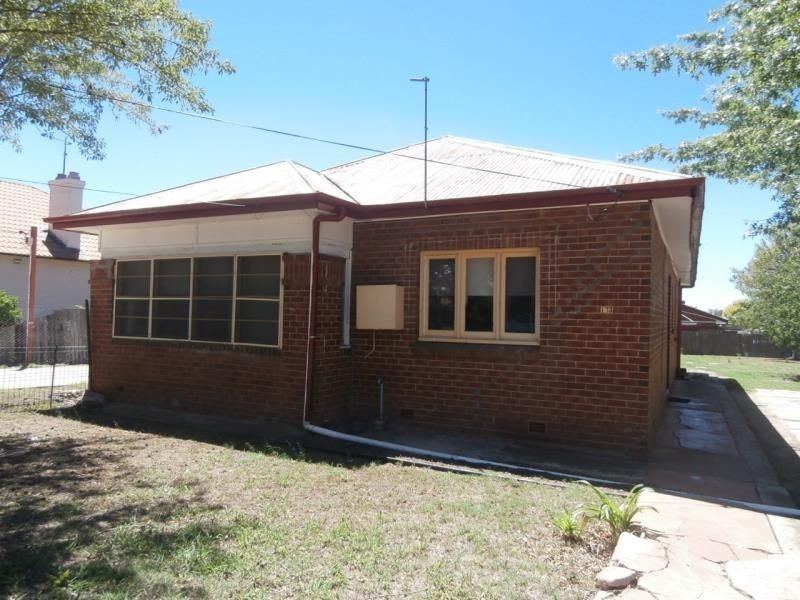 173 Rocket Street, Bathurst NSW 2795