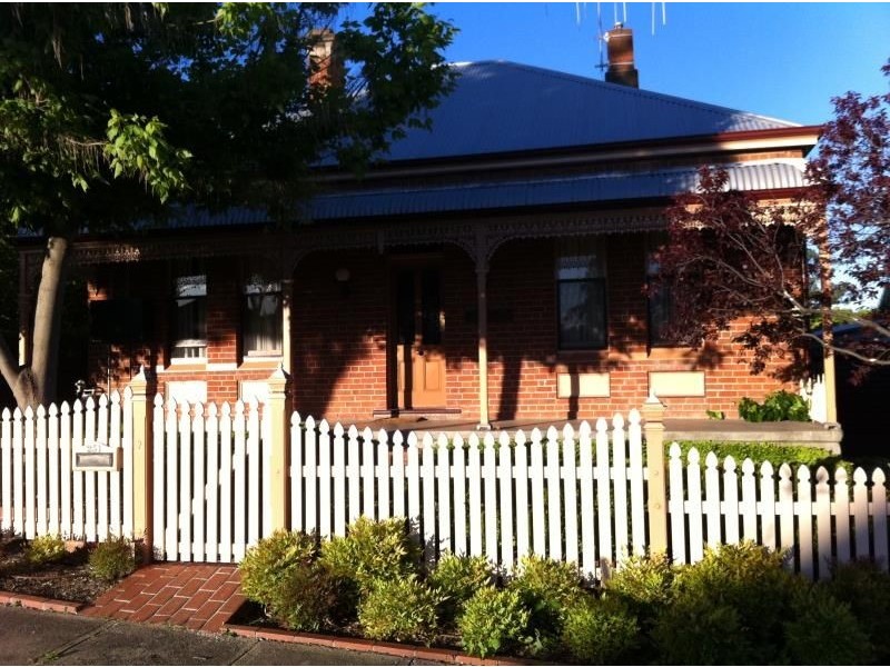 251 Piper Street, Bathurst NSW 2795