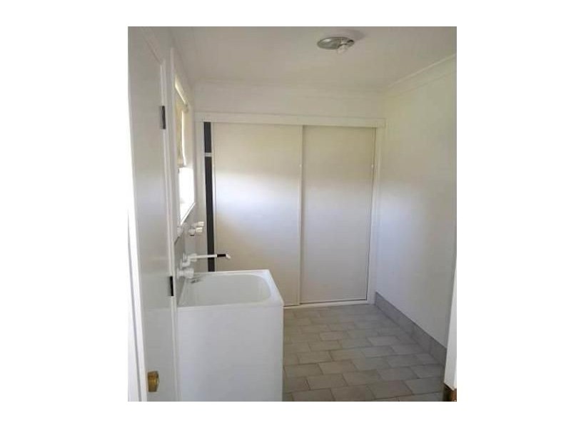 18 Hicks Close, Bathurst NSW 2795