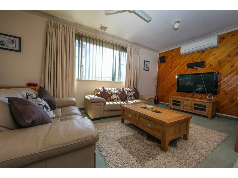 12 Rawle Avenue, Orange NSW 2800