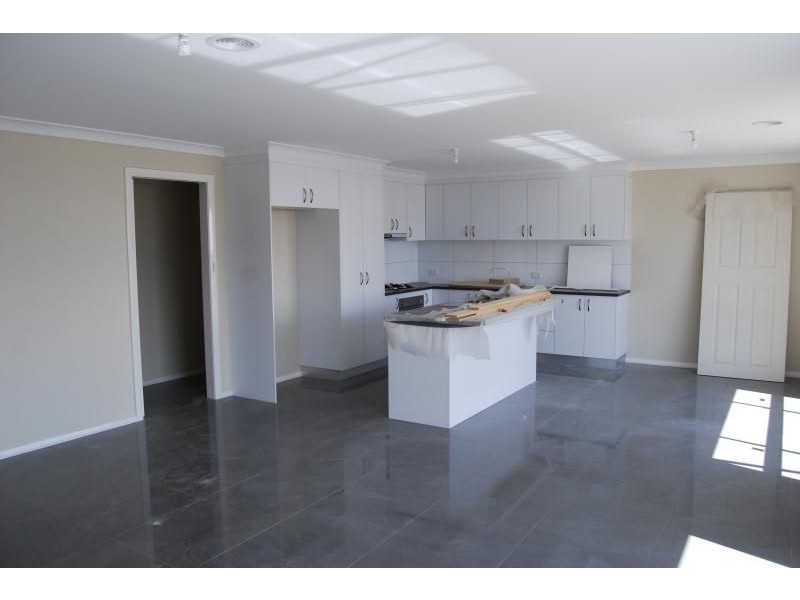 4 Speet Place, Orange NSW 2800
