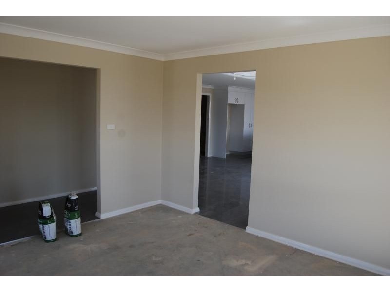 4 Speet Place, Orange NSW 2800