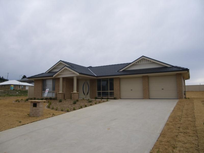 26 Pippin Way, Orange NSW 2800