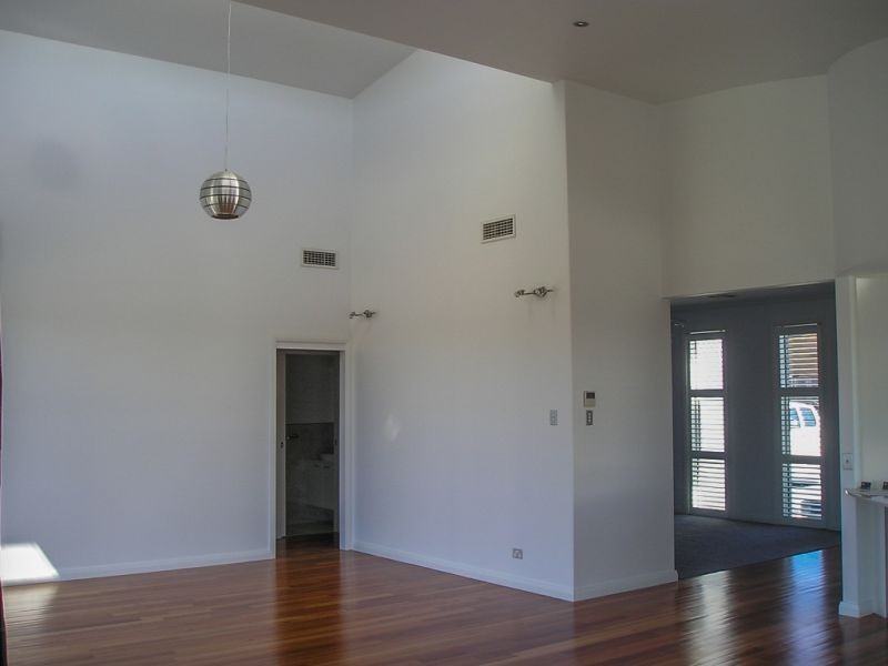 2 Collins Way, Orange NSW 2800