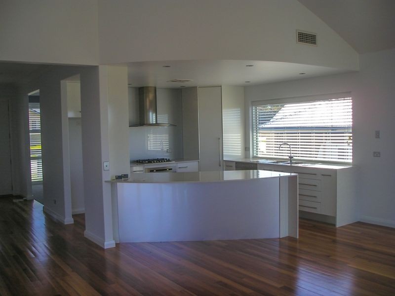 2 Collins Way, Orange NSW 2800