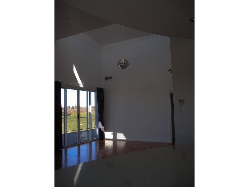 2 Collins Way, Orange NSW 2800