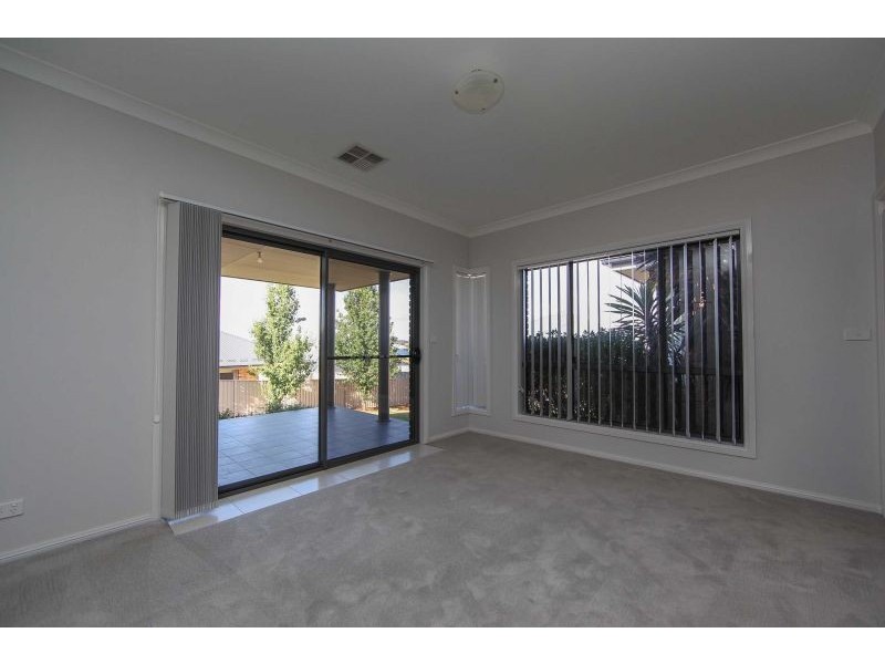 26 Jonathon Road, Orange NSW 2800