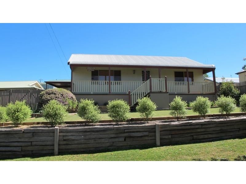 13 Victoria Street, Millthorpe NSW 2798