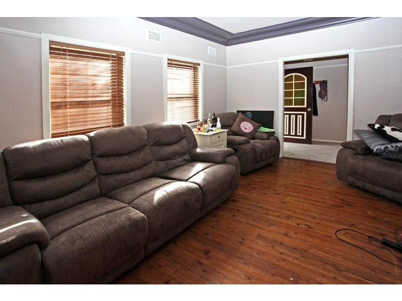 12 Fox Avenue, Orange NSW 2800
