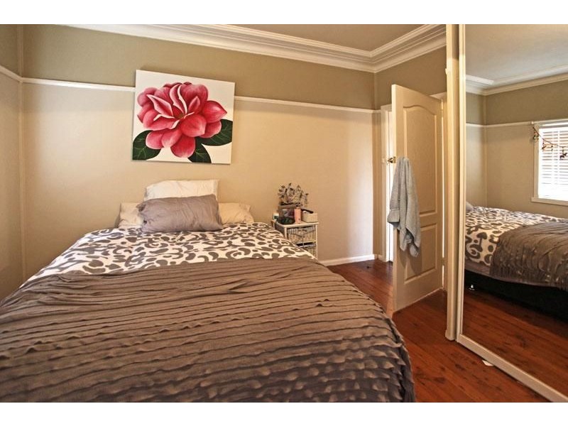 12 Fox Avenue, Orange NSW 2800