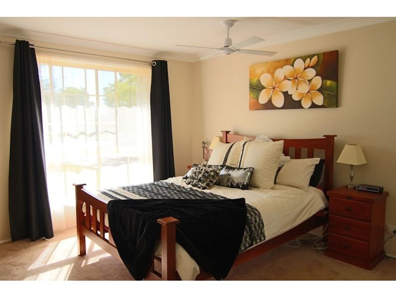 10 Rosewood Ave, Orange NSW 2800