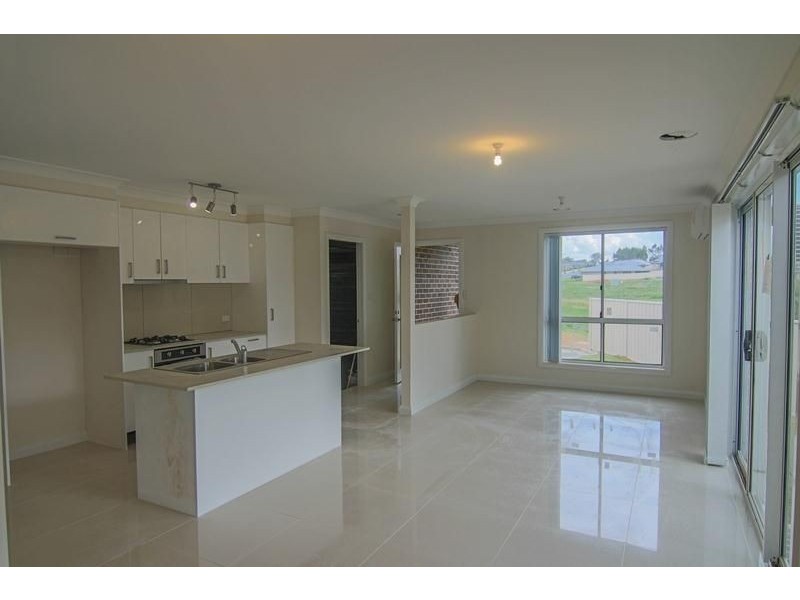 79a William Maker Drive, Orange NSW 2800