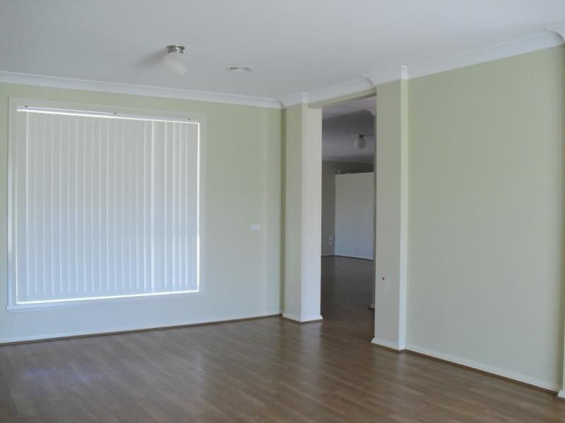 24 Jarrah Court, Bathurst NSW 2795