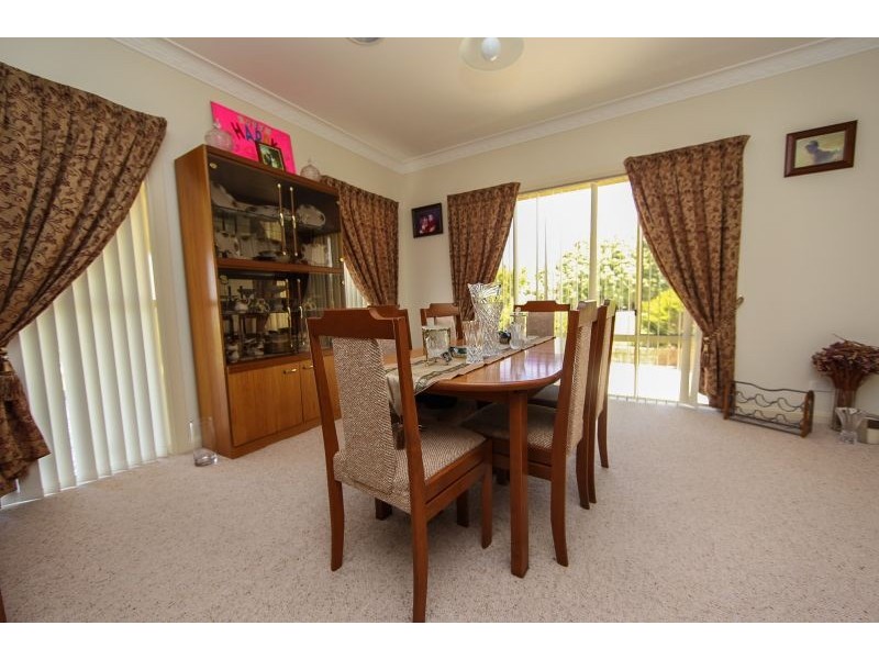 12 Illamattta Way, Orange NSW 2800