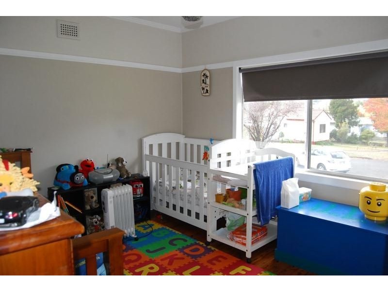 11 Tobruk Crescent, Orange NSW 2800