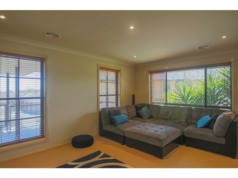 9 Rutherford Place, Orange NSW 2800