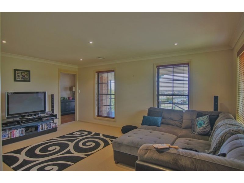 9 Rutherford Place, Orange NSW 2800