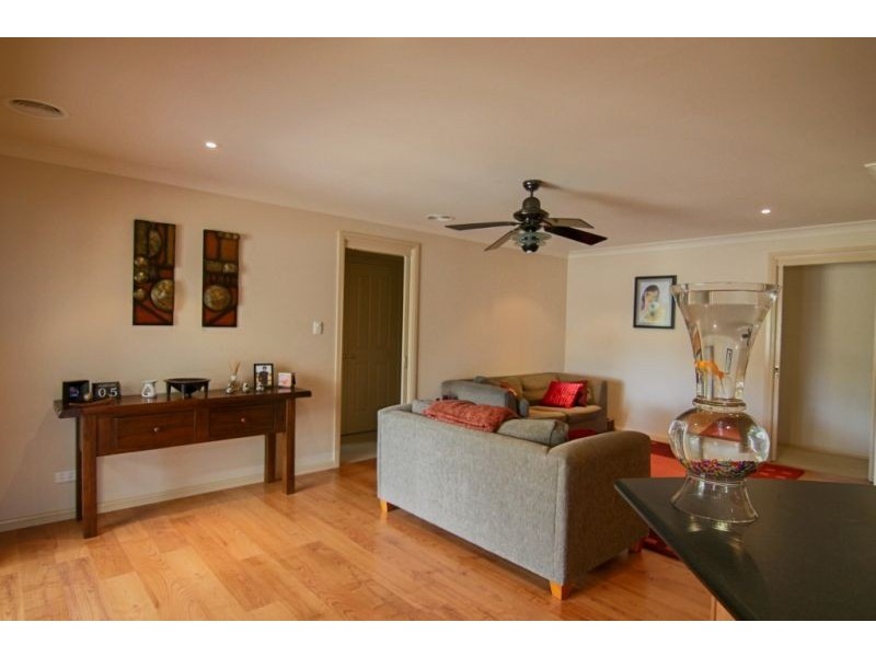 9 Rutherford Place, Orange NSW 2800